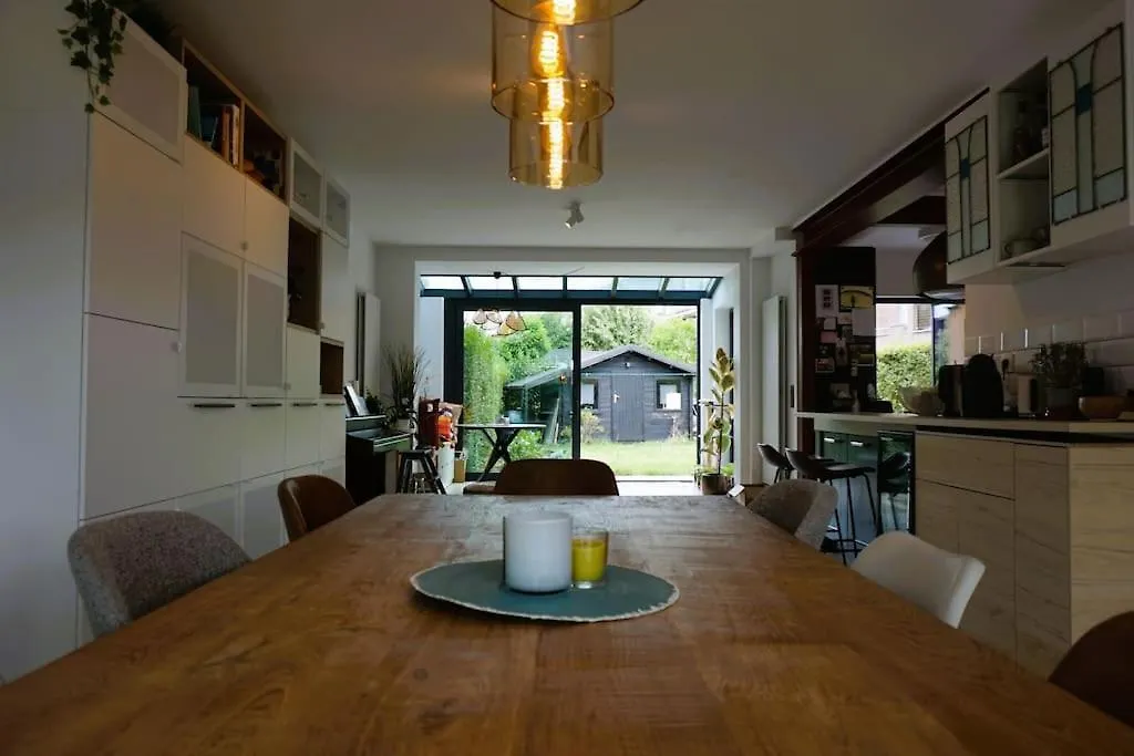 Holiday home Ruime En Centrale Woning Zuidrand Antwerpen Aartselaar