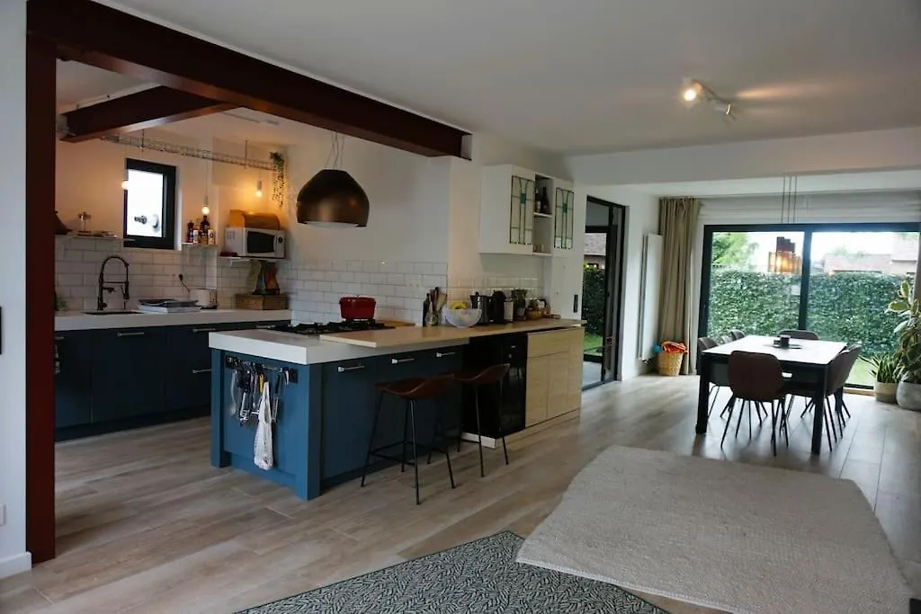 Ruime En Centrale Woning Zuidrand Antwerpen Aartselaar